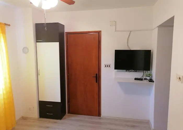 Dinka Apartman *